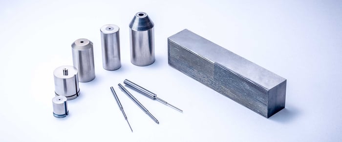 Más del 90 % de nuestros troqueles de precisión se fabrican internamente.